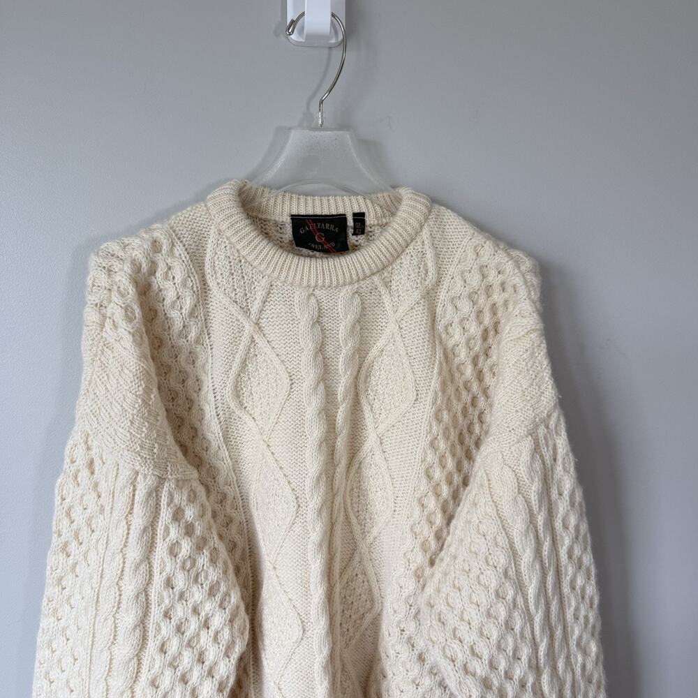 VTG Gaeltarra Women's Cable Knit Fisherman Sweater Crew 40” Approx US M Cream - Picture 2 of 5